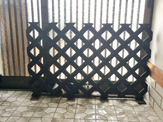 猫の玄関脱走防止柵の作り方